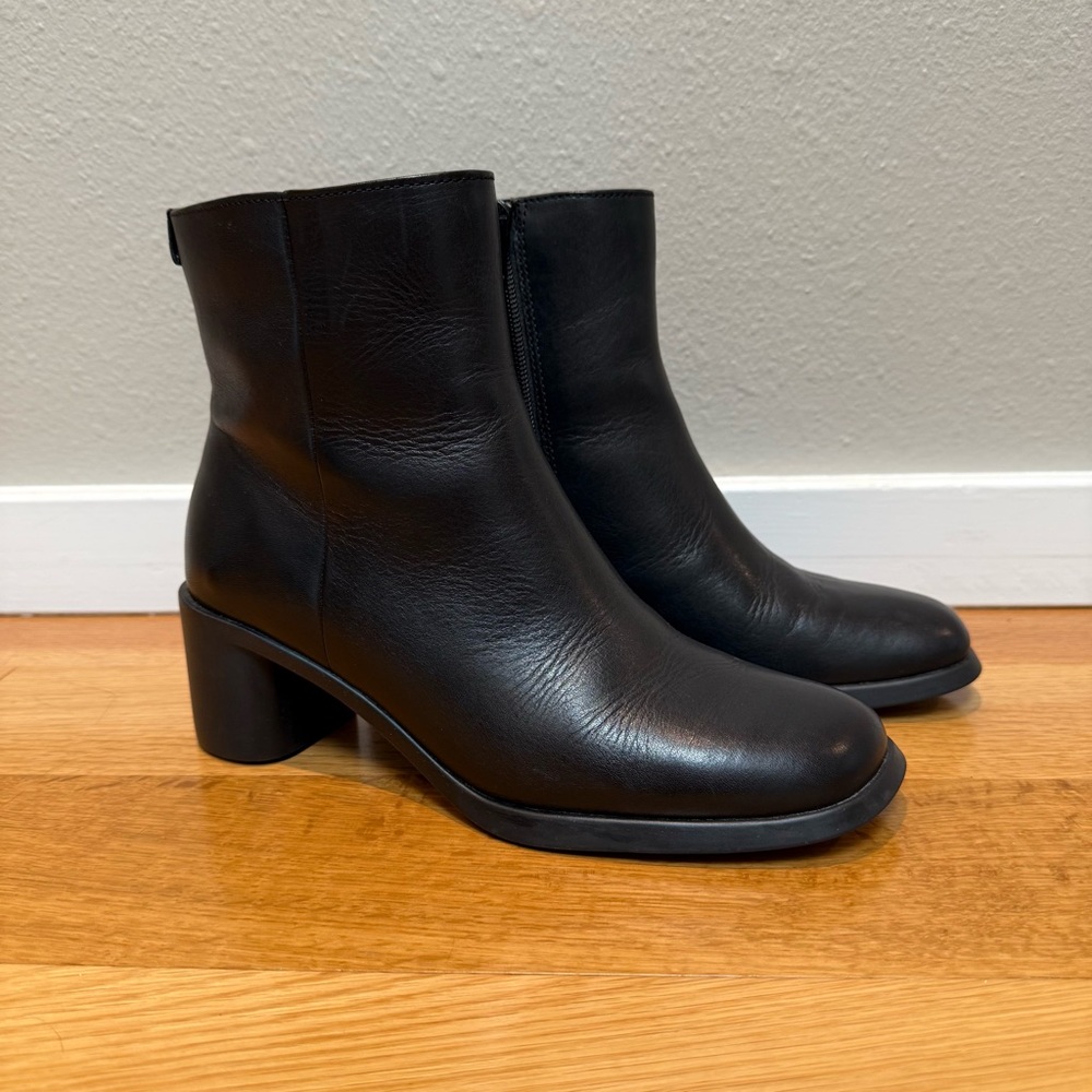 [EU 38] Camper Meda Black Leather Block Heel Ankle Boots
